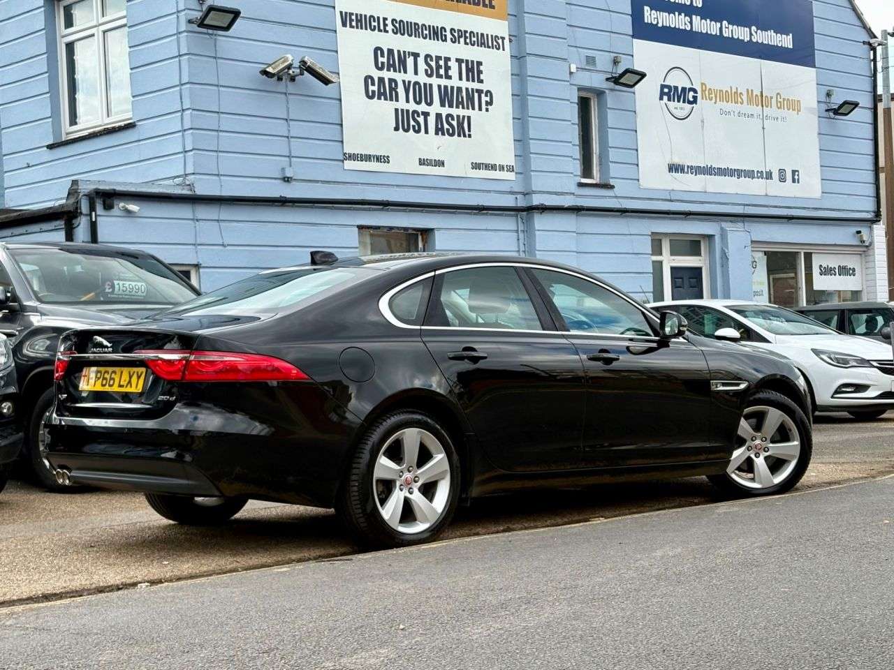 A 2016 JAGUAR XF 2.0d Portfolio Saloon 4dr Diesel Auto Euro 6 | 2 KEYS | REAR VIEW CAMERA | A 2016 JAGUAR XF 2.0d Portfolio Saloon 4dr Diesel Auto Euro 6 | 2 KEYS | REAR VIEW CAMERA |