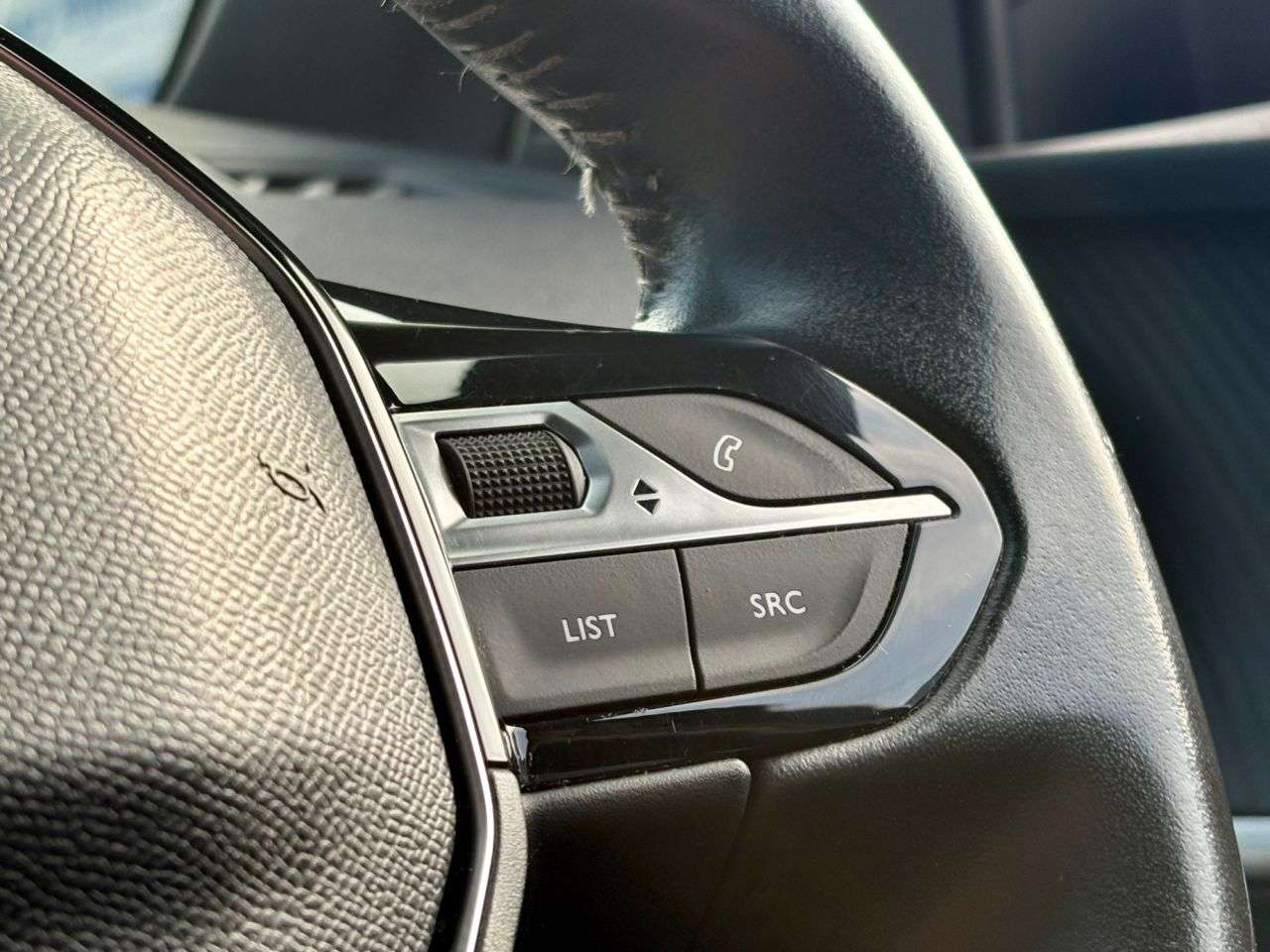 2023 PEUGEOT 3008 2023 PEUGEOT 3008