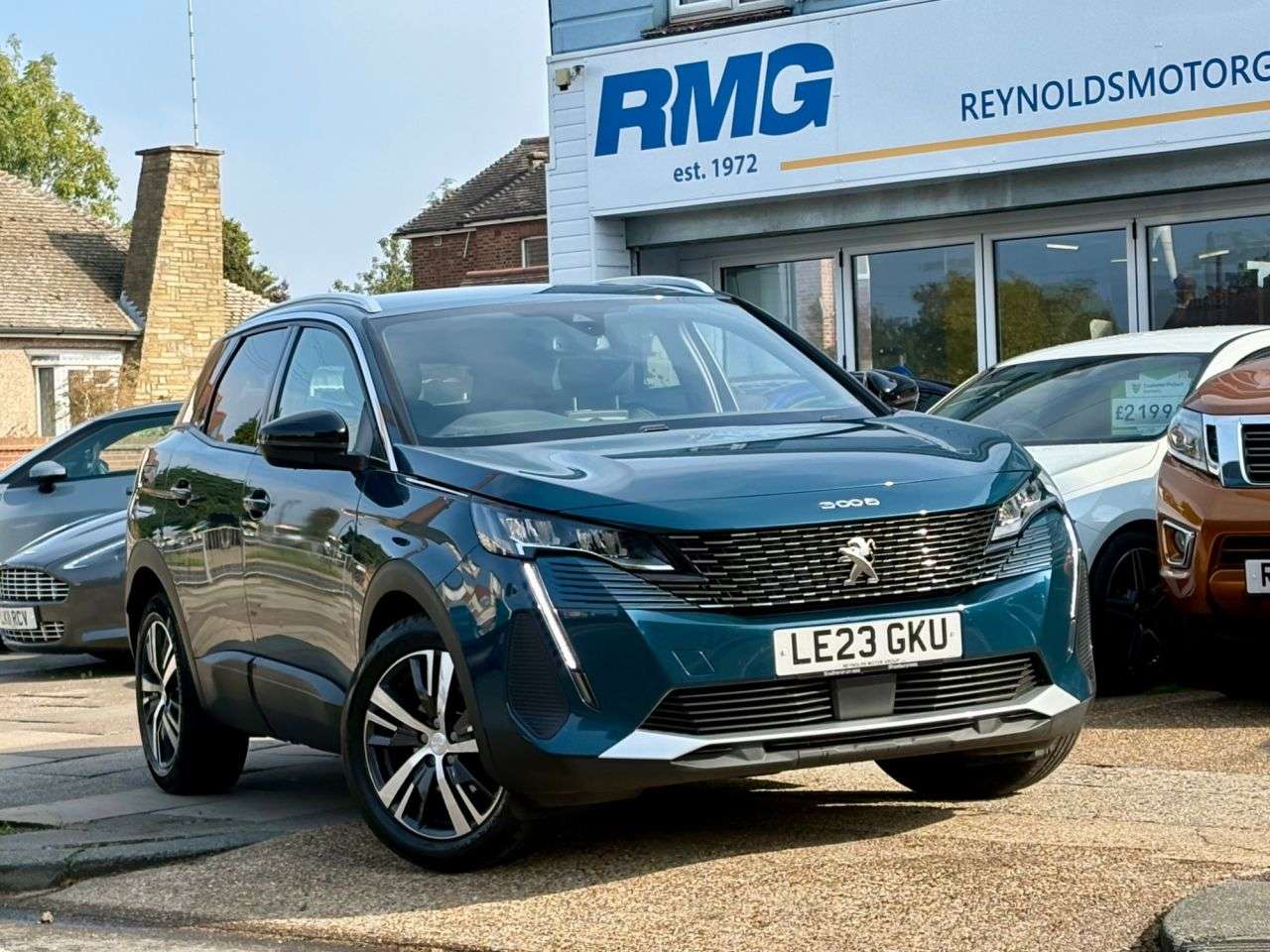 A 2023 PEUGEOT 3008 1.2 PureTech Active Premium + SUV 5dr Petrol EAT Euro 6 | 2 KEYS | 1 PREVIO A 2023 PEUGEOT 3008 1.2 PureTech Active Premium + SUV 5dr Petrol EAT Euro 6 | 2 KEYS | 1 PREVIO