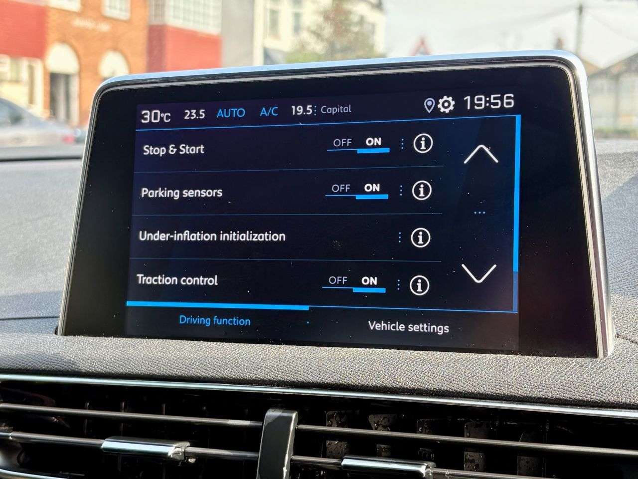 2023 PEUGEOT 3008 2023 PEUGEOT 3008