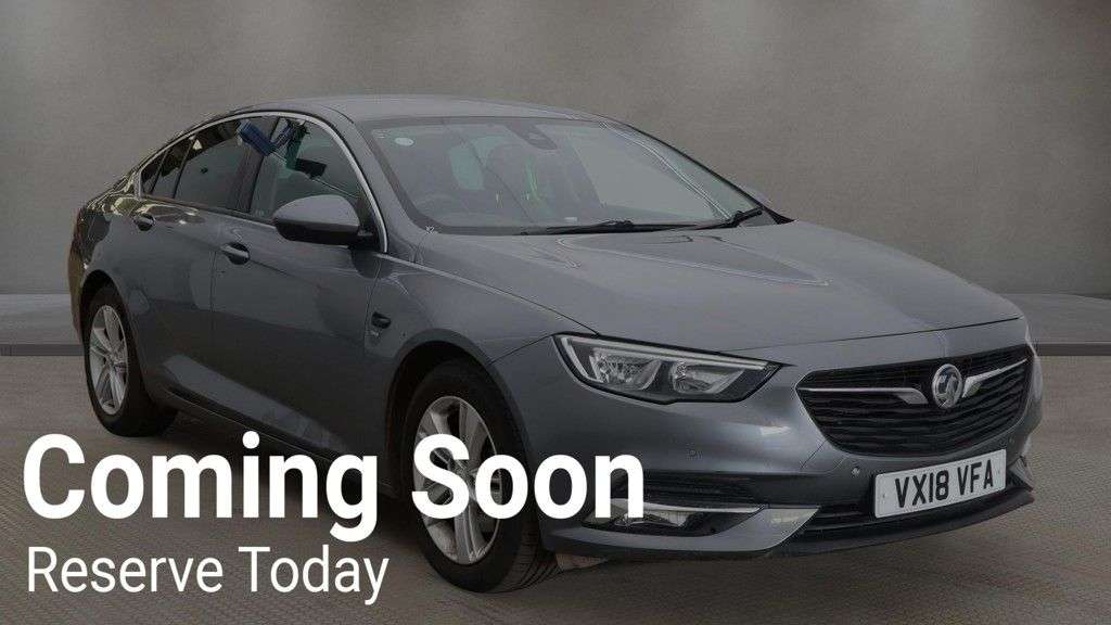 A 2018 VAUXHALL INSIGNIA 2.0 Turbo D BlueInjection SRi Nav Grand Sport 5dr Diesel Manual Euro 6 | 2 A 2018 VAUXHALL INSIGNIA 2.0 Turbo D BlueInjection SRi Nav Grand Sport 5dr Diesel Manual Euro 6 | 2