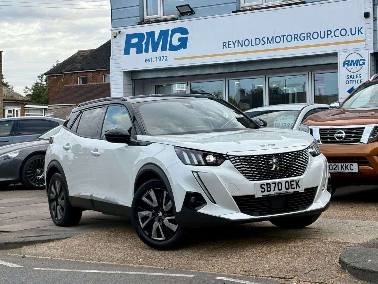 A 2021 PEUGEOT E-2008 50kWh GT Line SUV 5dr Electric Auto | BATTERY HEALTH CHECK INCLUDED | REVER A 2021 PEUGEOT E-2008 50kWh GT Line SUV 5dr Electric Auto | BATTERY HEALTH CHECK INCLUDED | REVER