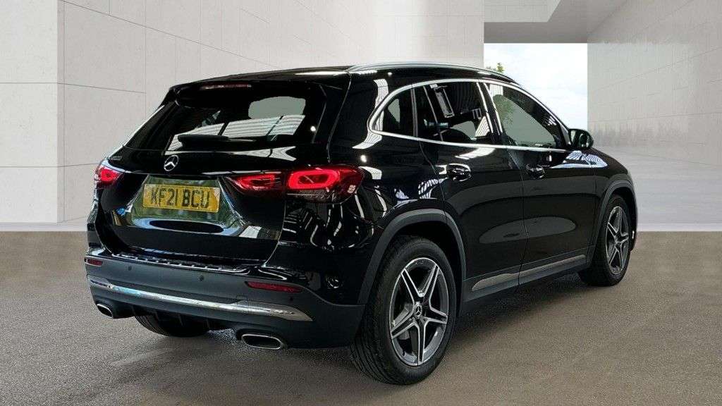 2021 MERCEDES-BENZ 180 2021 MERCEDES-BENZ 180