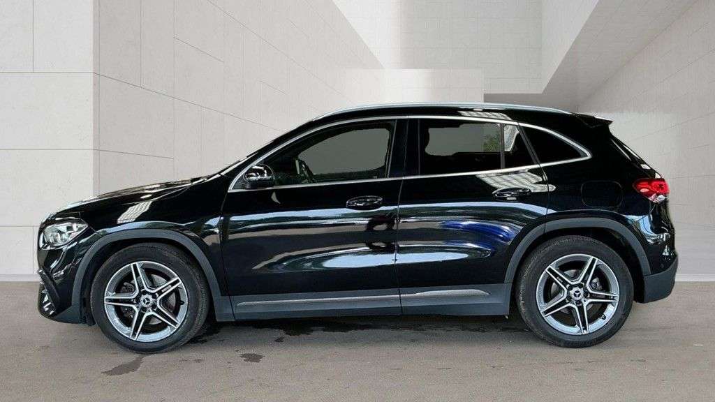2021 MERCEDES-BENZ 180 2021 MERCEDES-BENZ 180