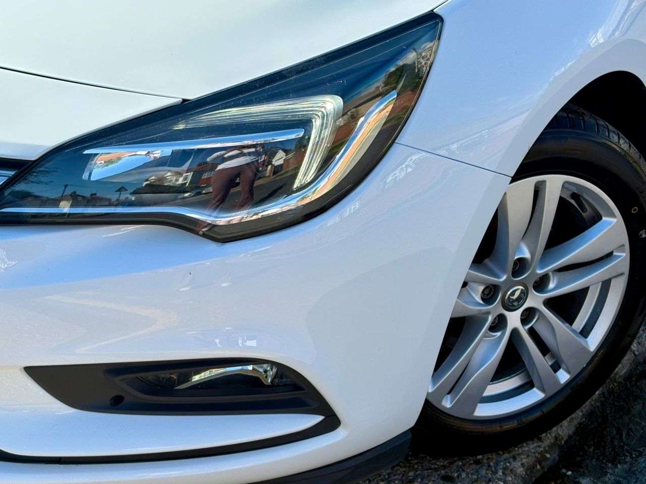 A 2018 VAUXHALL ASTRA 1.6 CDTi ecoTEC BlueInjection Design Hatchback 5dr Diesel Manual Euro 6 | C A 2018 VAUXHALL ASTRA 1.6 CDTi ecoTEC BlueInjection Design Hatchback 5dr Diesel Manual Euro 6 | C