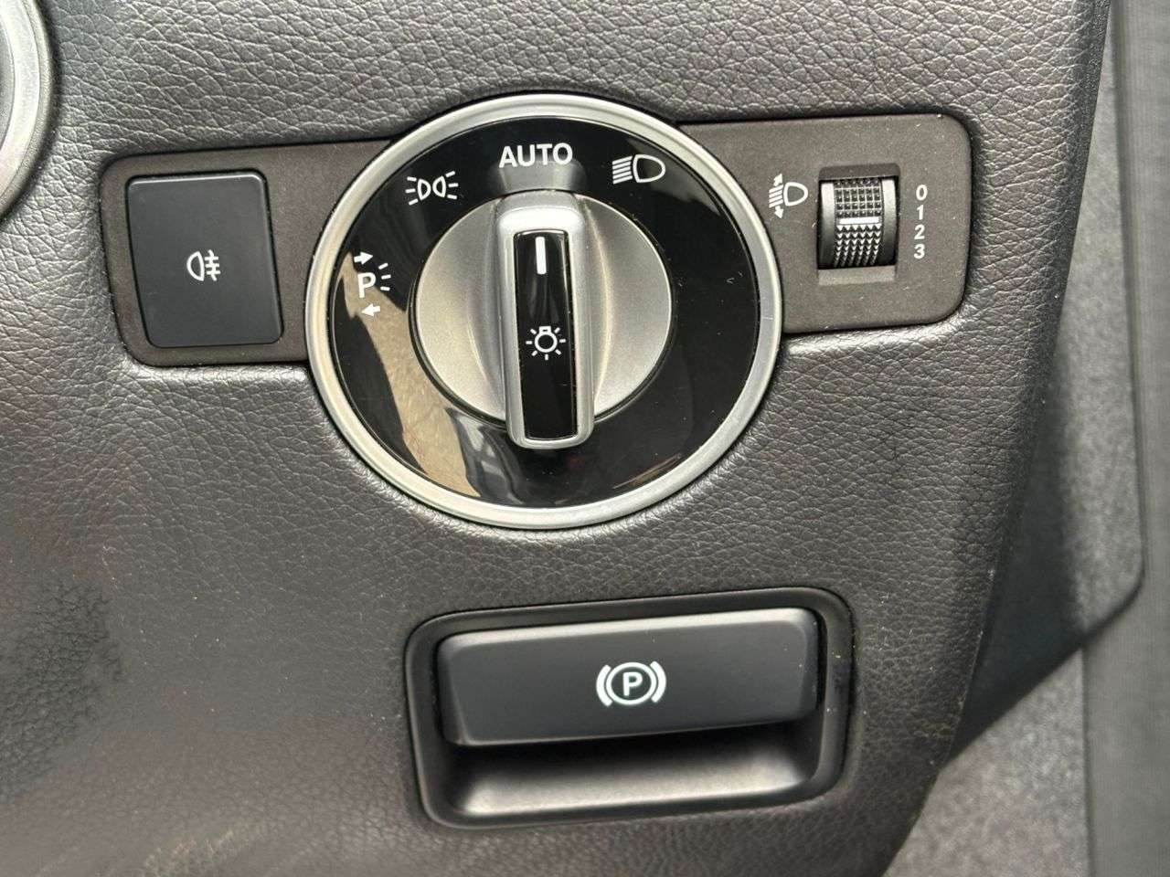 2012 MERCEDES-BENZ SLK 2012 MERCEDES-BENZ SLK
