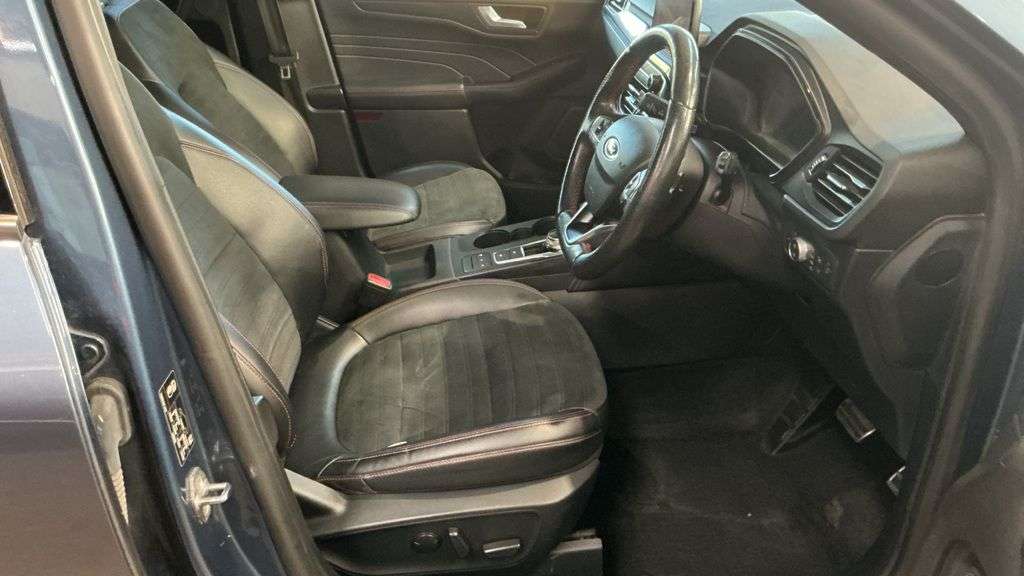 2021 FORD KUGA 2021 FORD KUGA