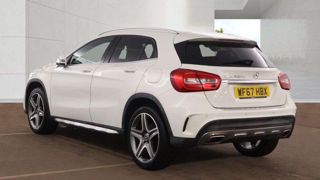 A 2017 MERCEDES-BENZ 180 2.1 GLA200d AMG Line SUV 5dr Diesel Manual Euro 6 | 2 KEYS | SAT NAV | PARK A 2017 MERCEDES-BENZ 180 2.1 GLA200d AMG Line SUV 5dr Diesel Manual Euro 6 | 2 KEYS | SAT NAV | PARK