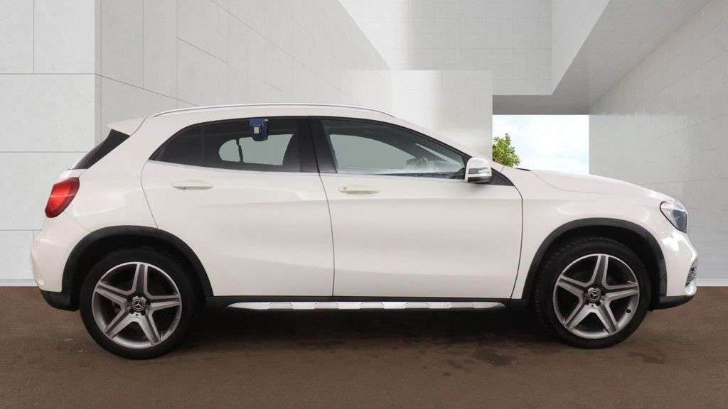 2017 MERCEDES-BENZ 180 2017 MERCEDES-BENZ 180