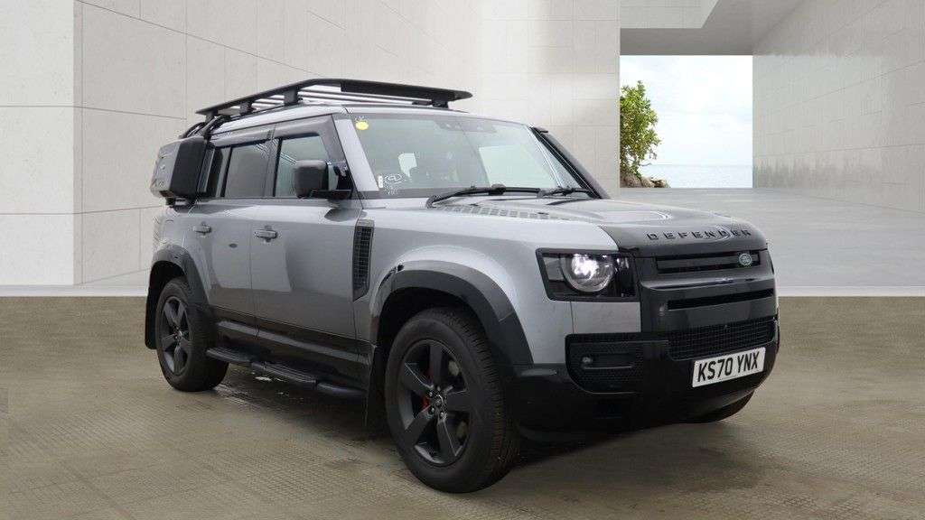 A 2020 LAND ROVER DEFENDER 110 2.0 SD4 HSE SUV 5dr Diesel Auto 4WD Euro 6 (s/s) (240 ps) FULL SERVICE HIST A 2020 LAND ROVER DEFENDER 110 2.0 SD4 HSE SUV 5dr Diesel Auto 4WD Euro 6 (s/s) (240 ps) FULL SERVICE HIST
