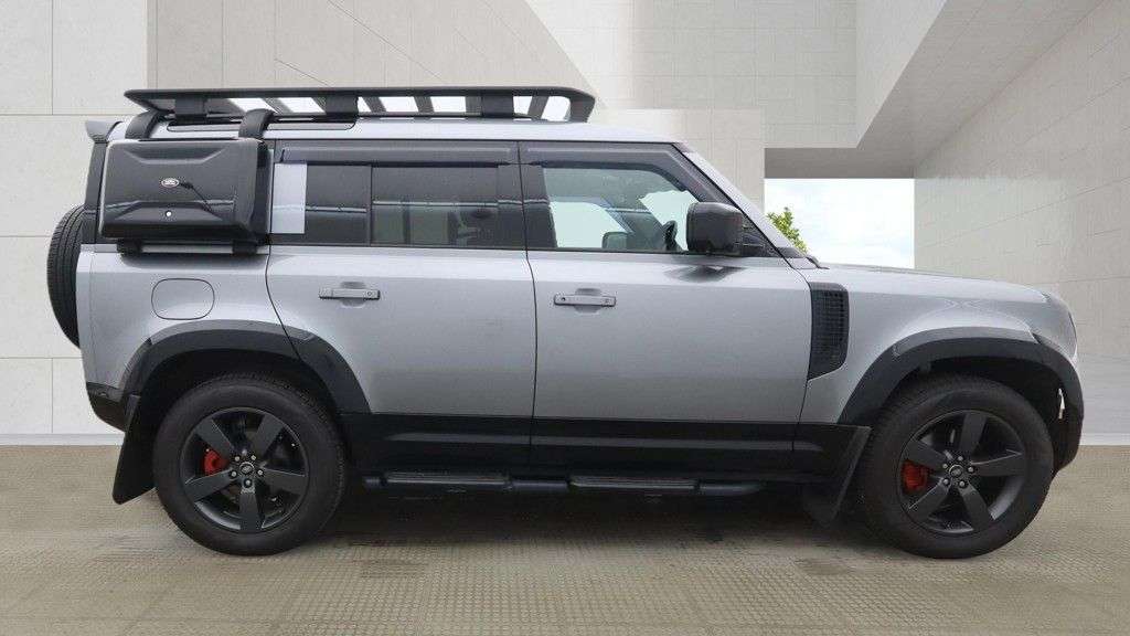 2020 LAND ROVER DEFENDER 110 2020 LAND ROVER DEFENDER 110