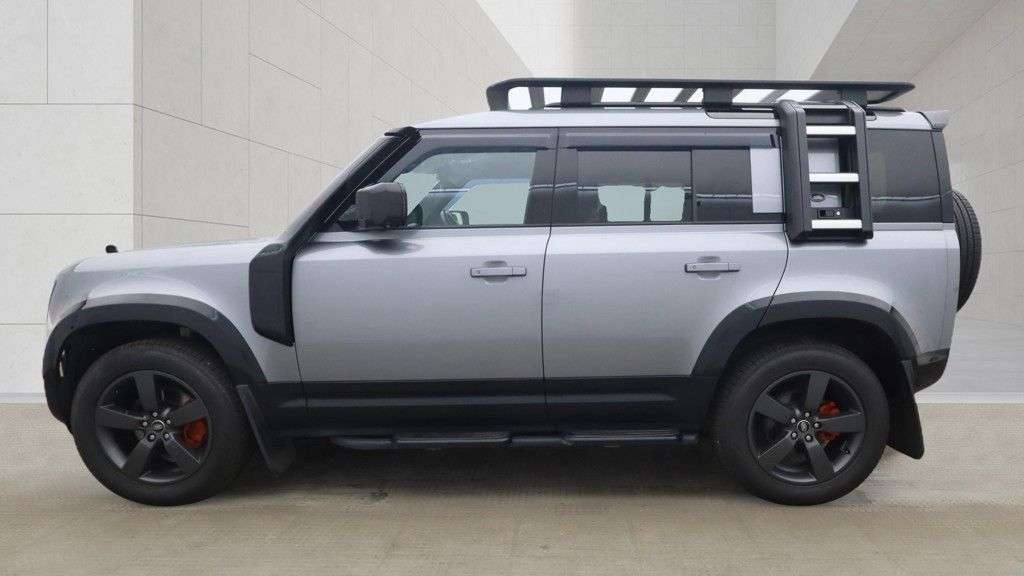 2020 LAND ROVER DEFENDER 110 2020 LAND ROVER DEFENDER 110