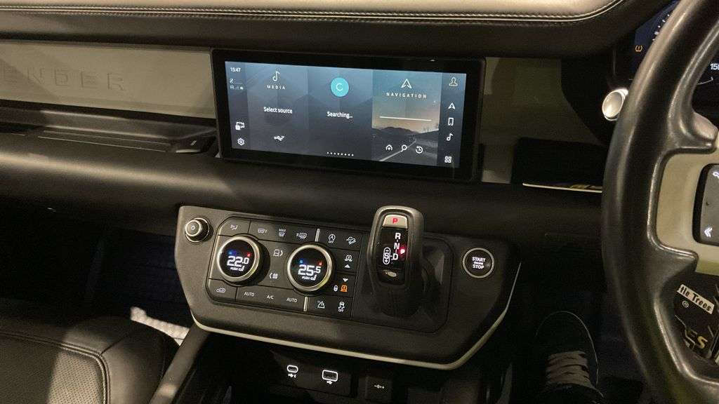2020 LAND ROVER DEFENDER 110 2020 LAND ROVER DEFENDER 110