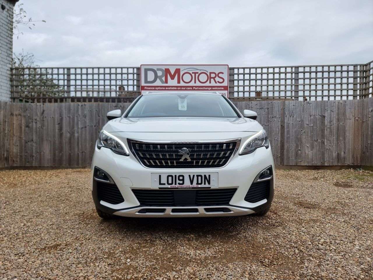 2019 PEUGEOT 3008 2019 PEUGEOT 3008