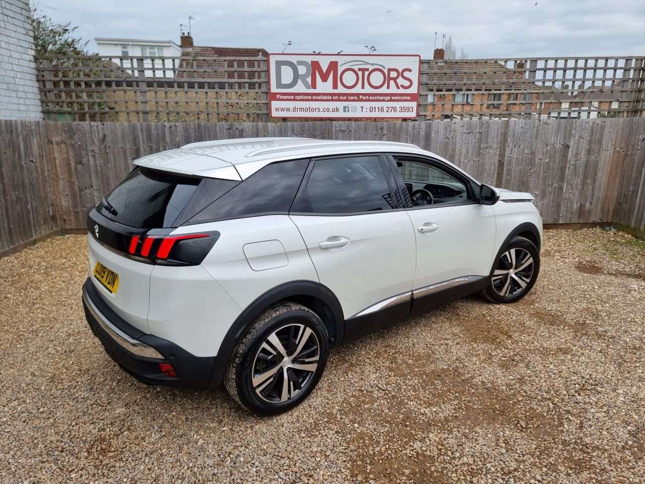 2019 PEUGEOT 3008 2019 PEUGEOT 3008