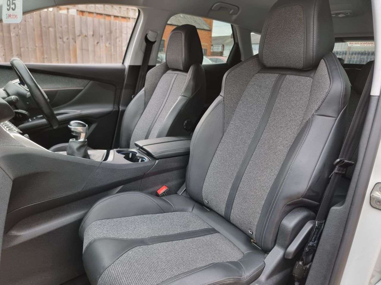 2019 PEUGEOT 3008 2019 PEUGEOT 3008