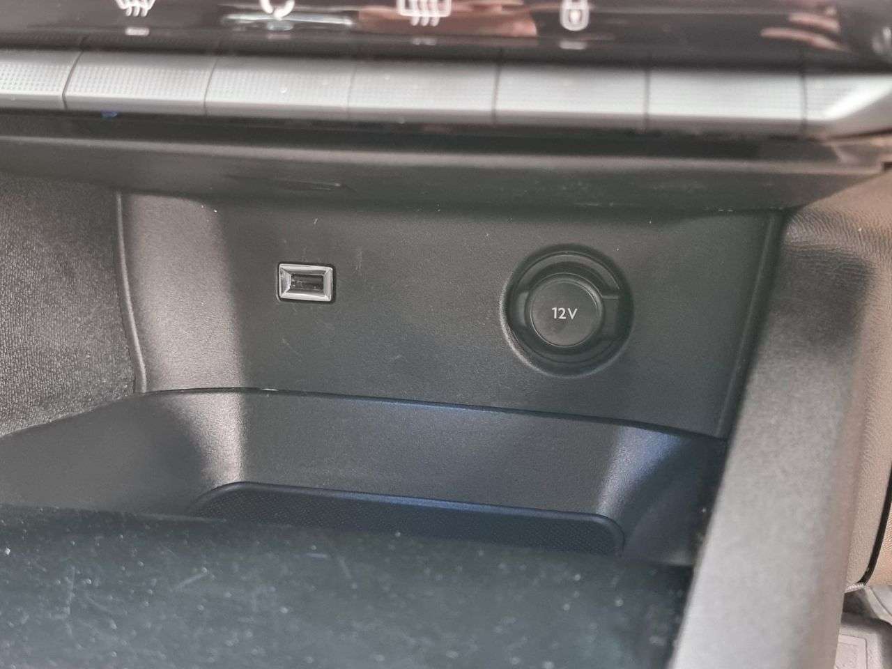 2019 PEUGEOT 3008 2019 PEUGEOT 3008