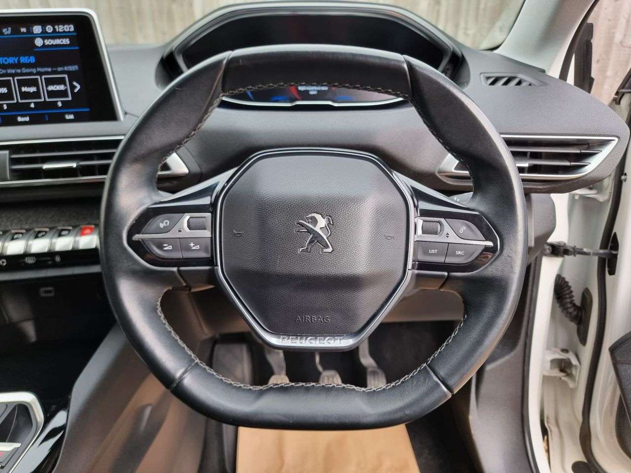 2019 PEUGEOT 3008 2019 PEUGEOT 3008