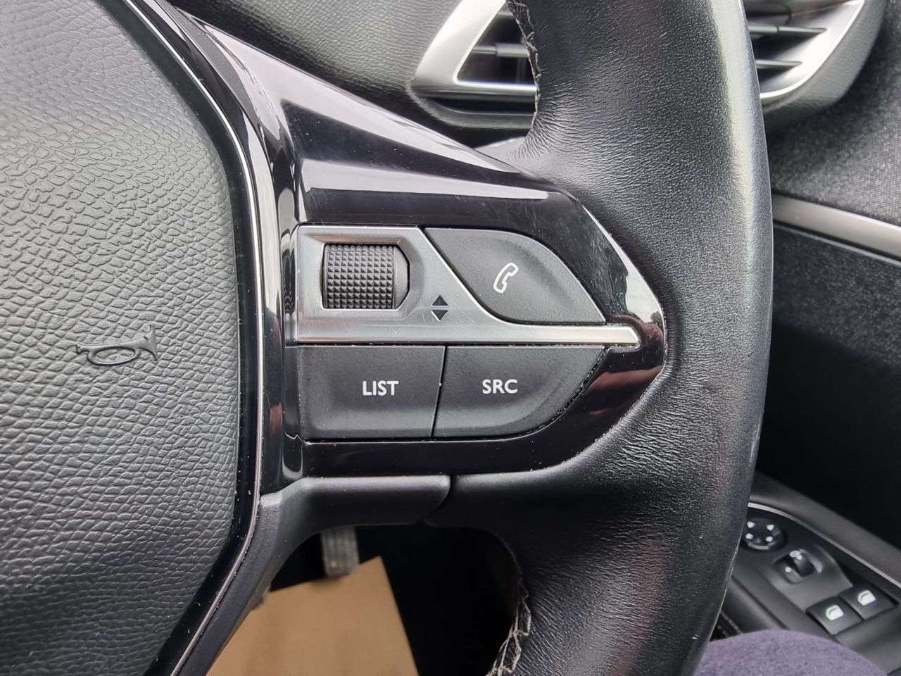 2019 PEUGEOT 3008 2019 PEUGEOT 3008