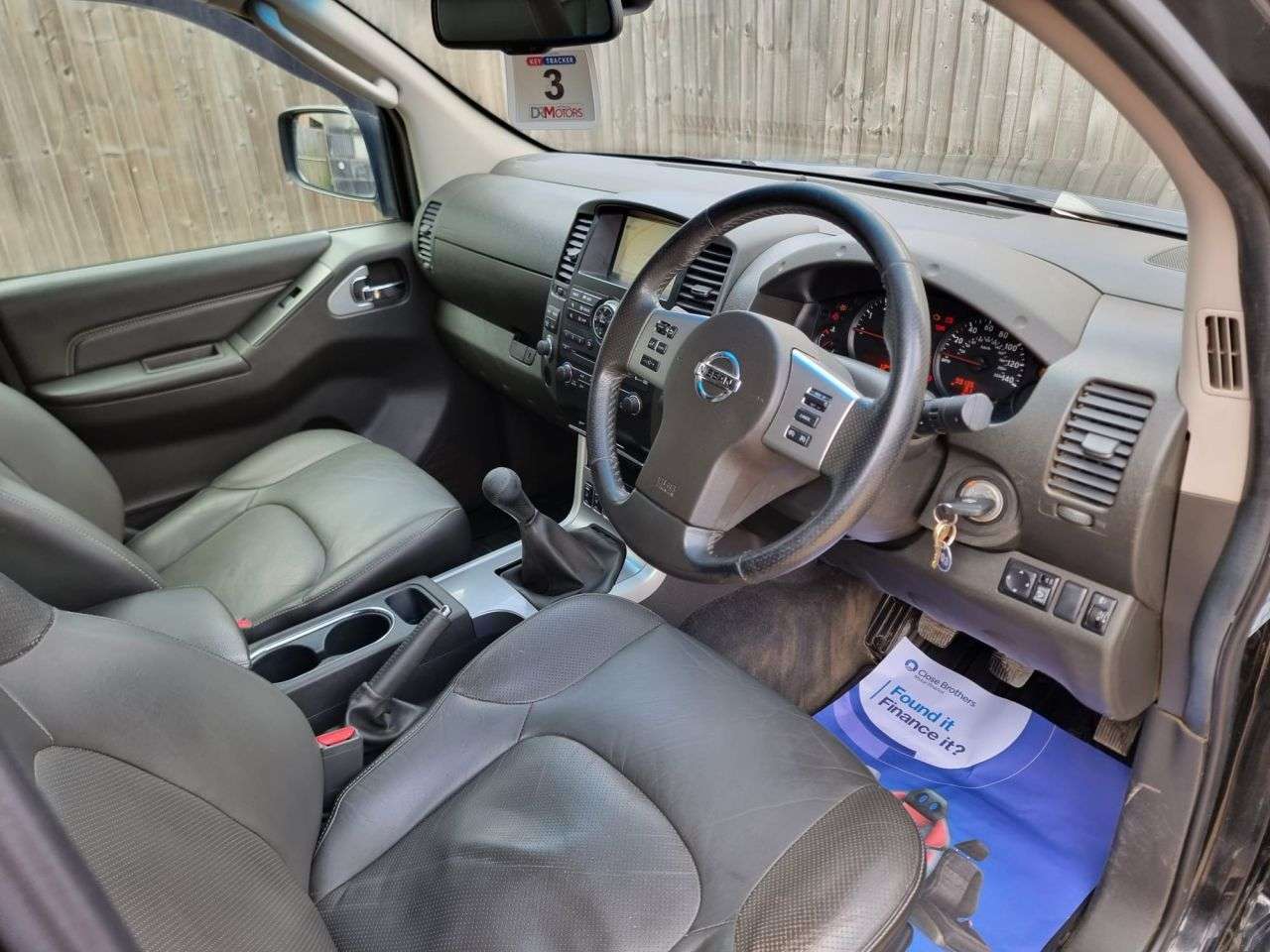 A 0 NISSAN NAVARA 2.5 dCi Tekna Pickup Double Cab 4dr Diesel Manual 4WD Euro 5 (190 ps) SAT N A 0 NISSAN NAVARA 2.5 dCi Tekna Pickup Double Cab 4dr Diesel Manual 4WD Euro 5 (190 ps) SAT N