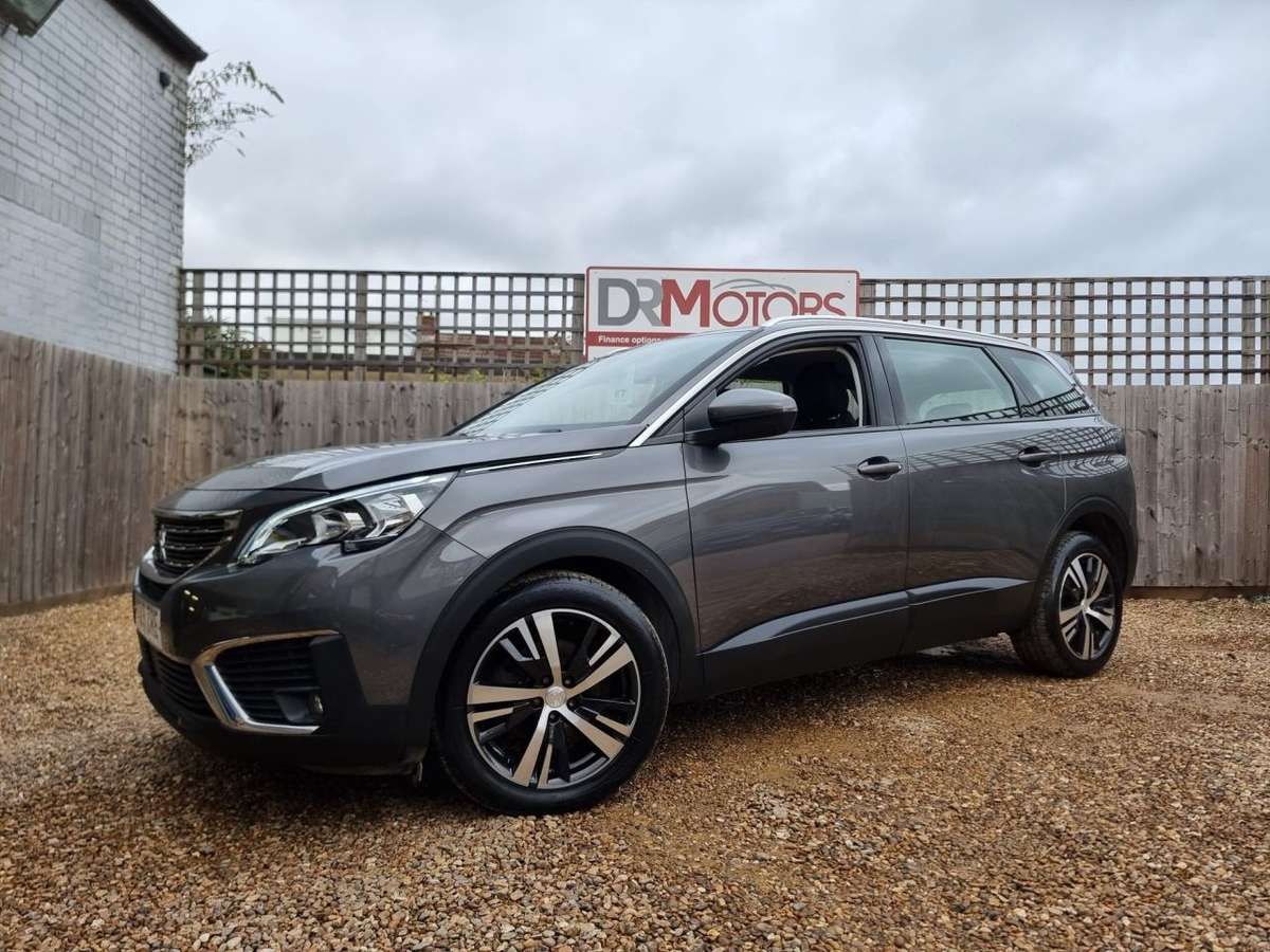 Check out this Peugeot 5008 2019 Diesel Manual
