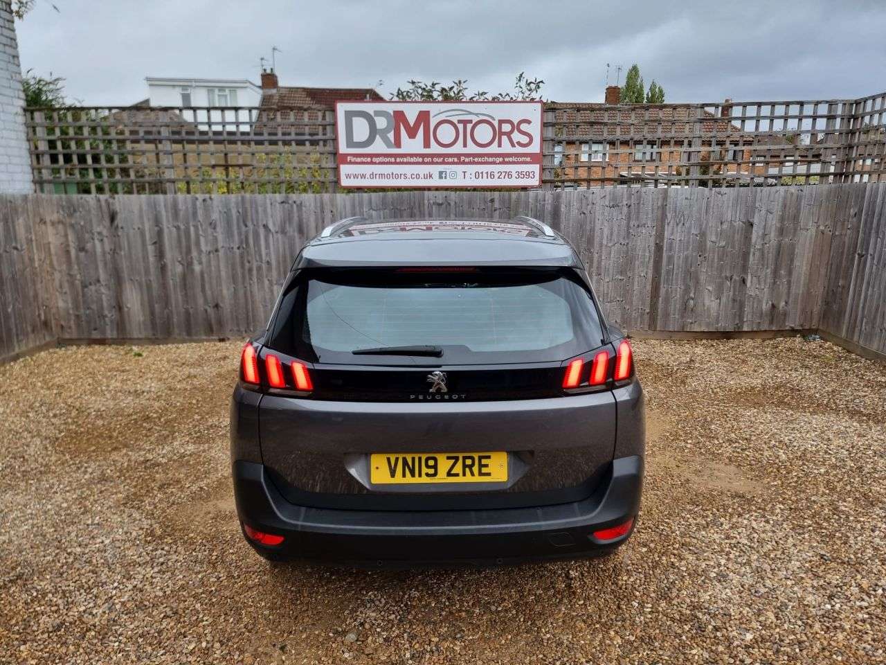 2019 PEUGEOT 5008 2019 PEUGEOT 5008