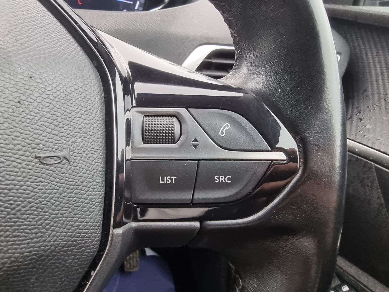 2019 PEUGEOT 5008 2019 PEUGEOT 5008