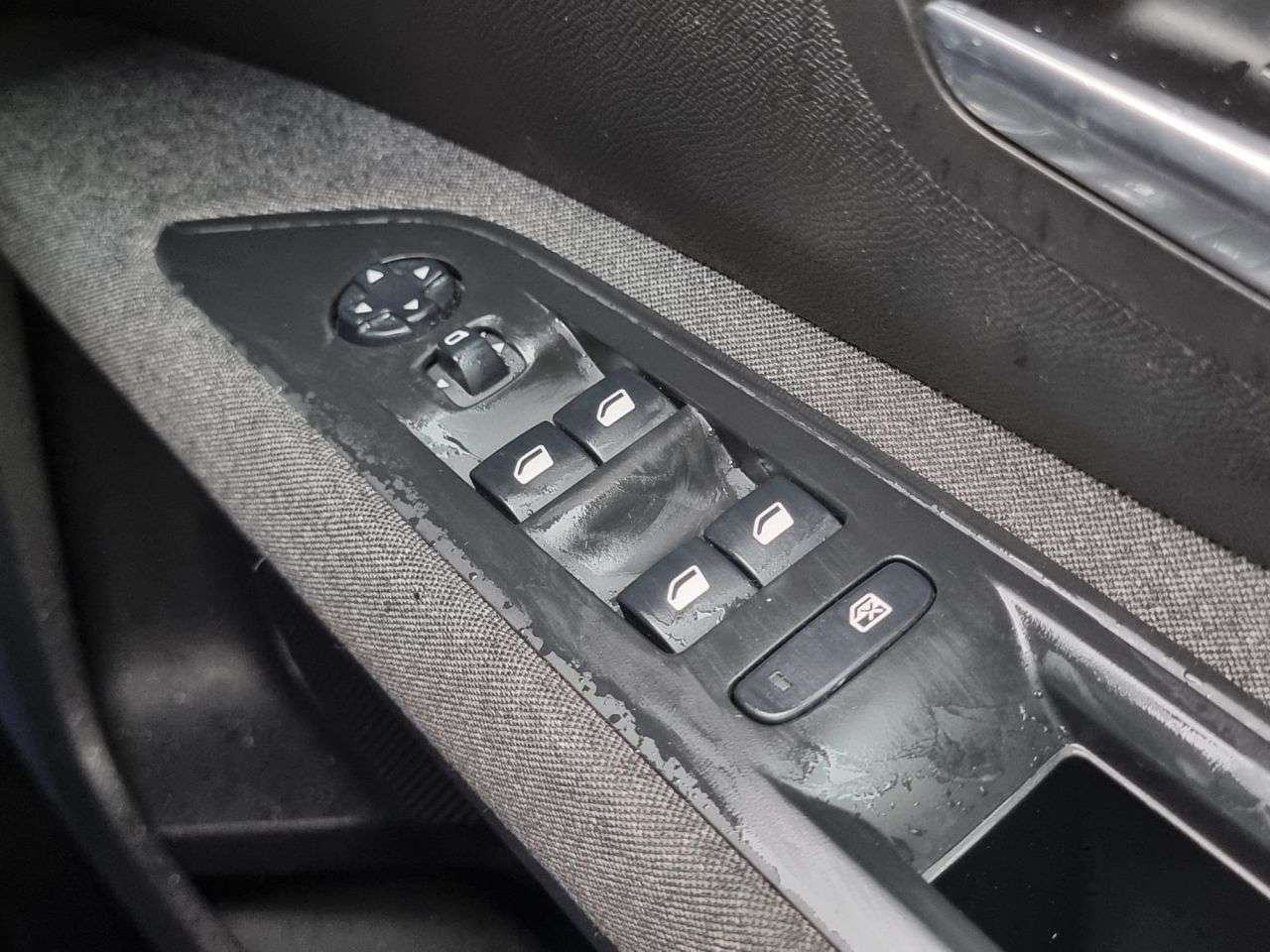 2019 PEUGEOT 5008 2019 PEUGEOT 5008