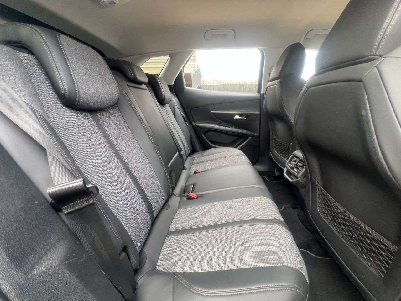 2017 PEUGEOT 3008 2017 PEUGEOT 3008