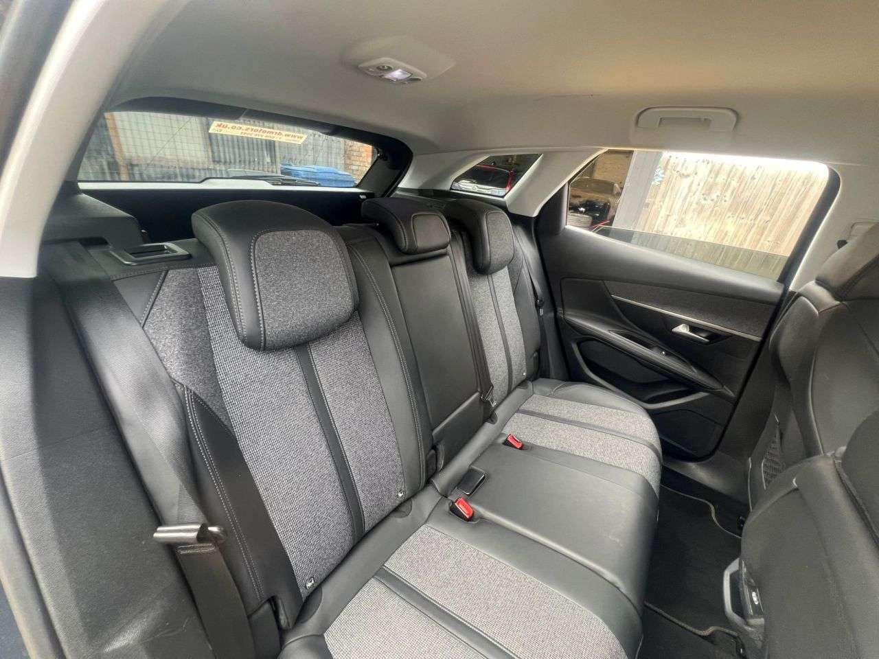 2017 PEUGEOT 3008 2017 PEUGEOT 3008