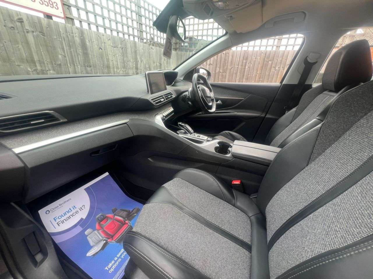 A 2017 PEUGEOT 3008 1.2 PureTech Allure SUV 5dr Petrol EAT Euro 6 (s/s) (130 ps) SAT NAV + R/CA A 2017 PEUGEOT 3008 1.2 PureTech Allure SUV 5dr Petrol EAT Euro 6 (s/s) (130 ps) SAT NAV + R/CA