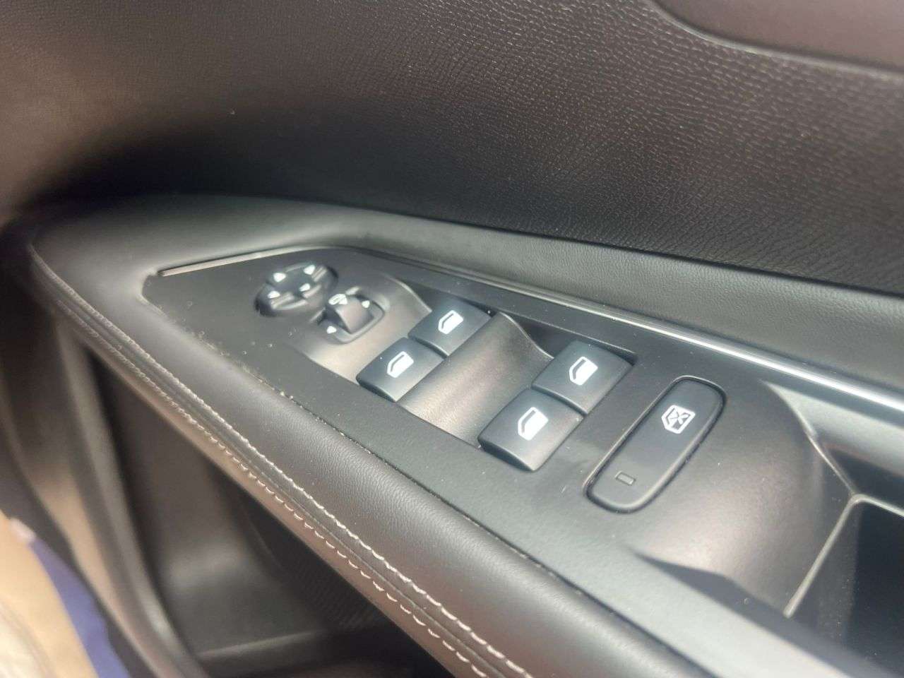 2017 PEUGEOT 3008 2017 PEUGEOT 3008