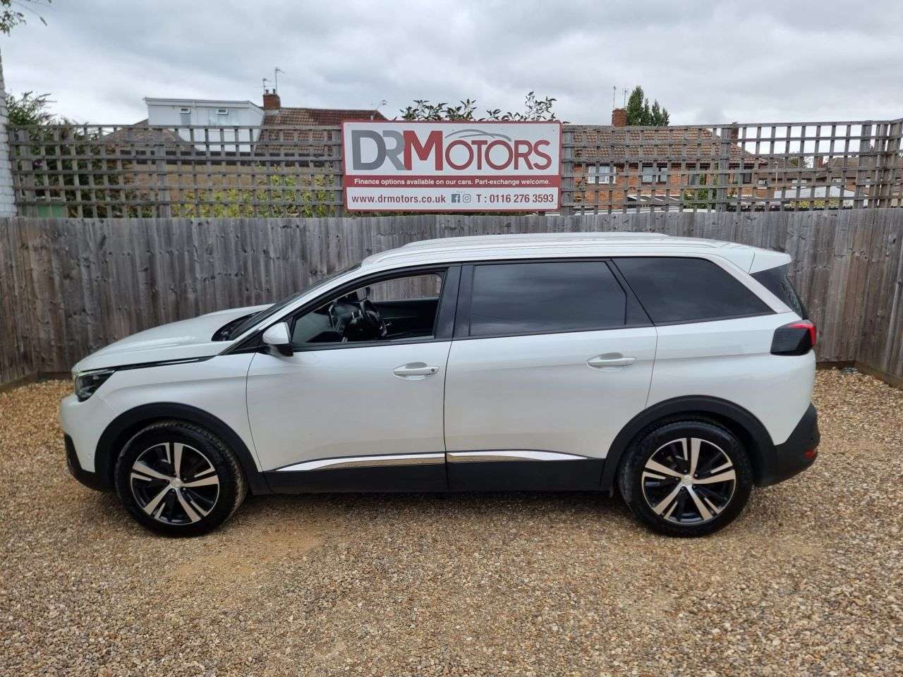 2018 PEUGEOT 5008 2018 PEUGEOT 5008