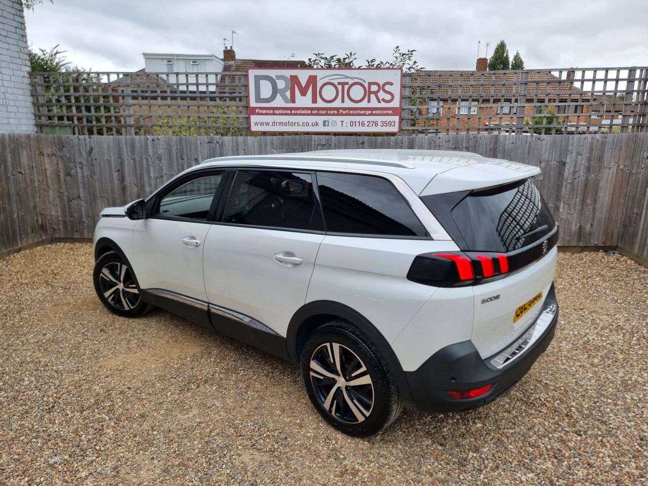 2018 PEUGEOT 5008 2018 PEUGEOT 5008