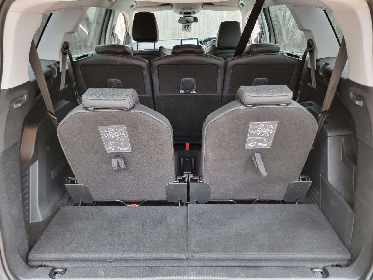 2018 PEUGEOT 5008 2018 PEUGEOT 5008