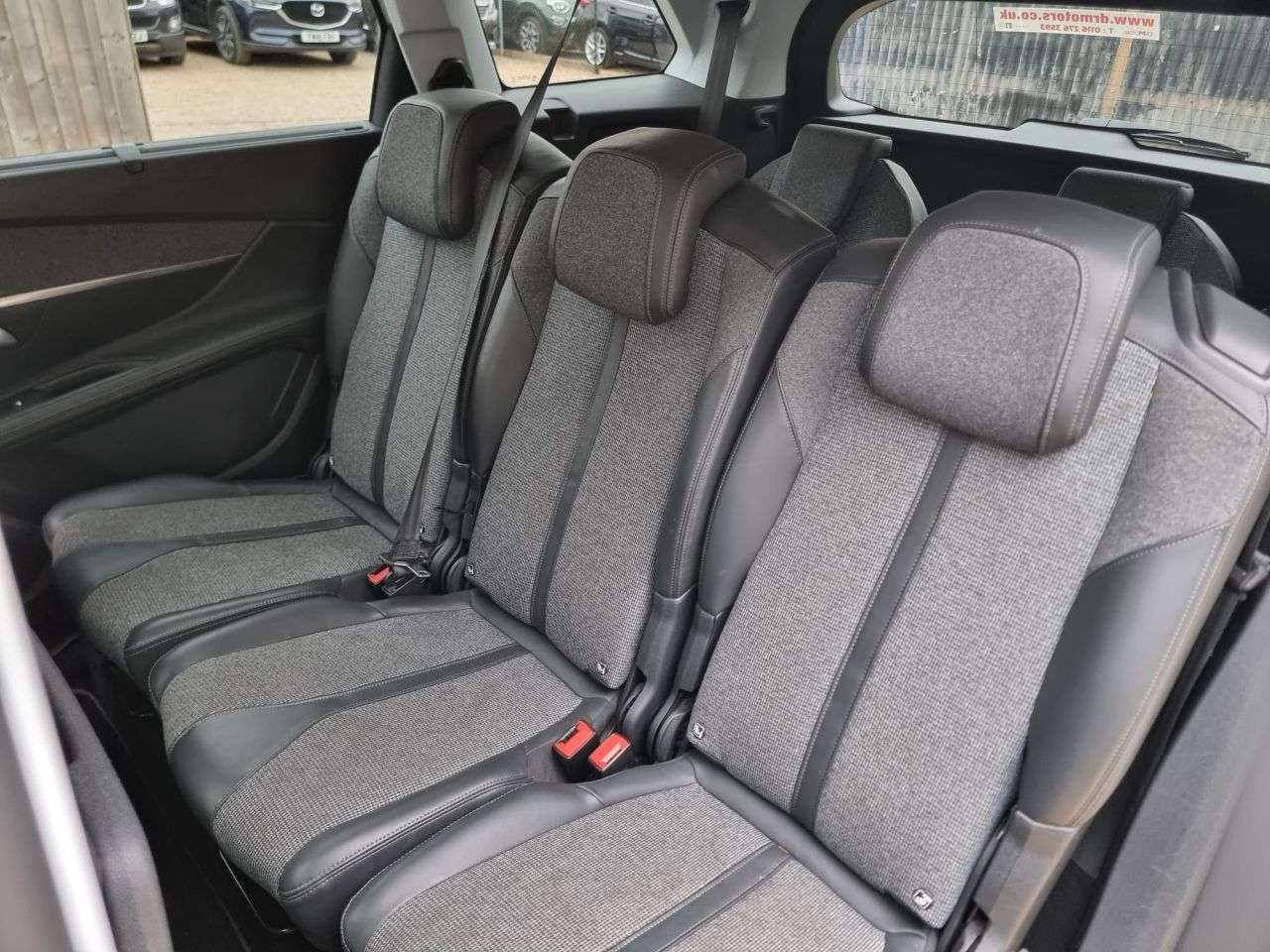 2018 PEUGEOT 5008 2018 PEUGEOT 5008