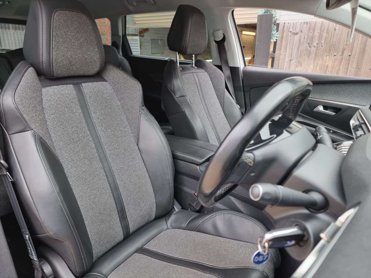 2018 PEUGEOT 5008 2018 PEUGEOT 5008