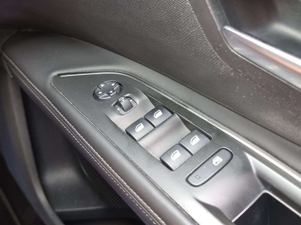 2018 PEUGEOT 5008 2018 PEUGEOT 5008