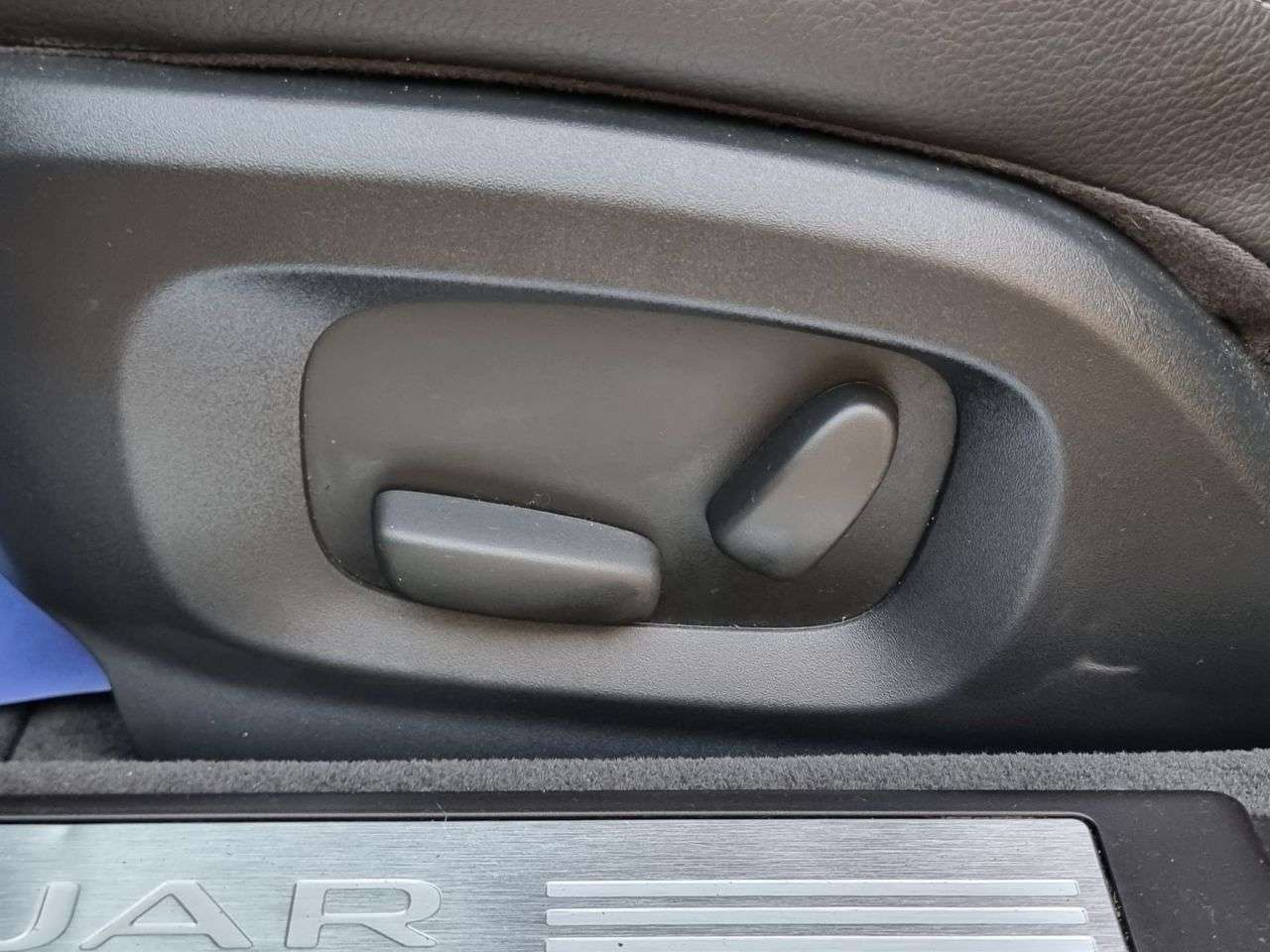 2014 JAGUAR XF 2014 JAGUAR XF