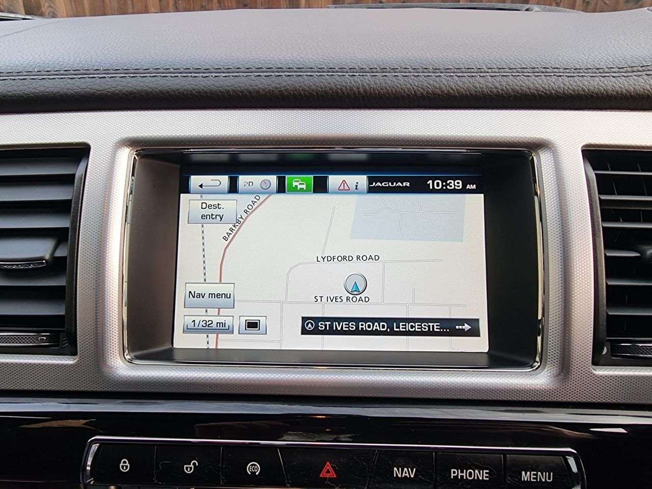 2014 JAGUAR XF 2014 JAGUAR XF