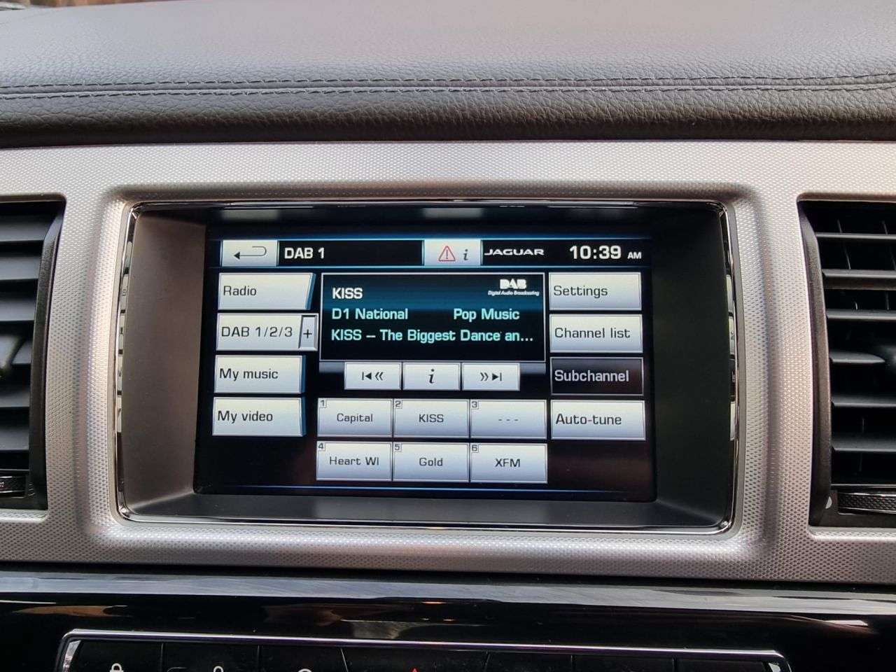 2014 JAGUAR XF 2014 JAGUAR XF