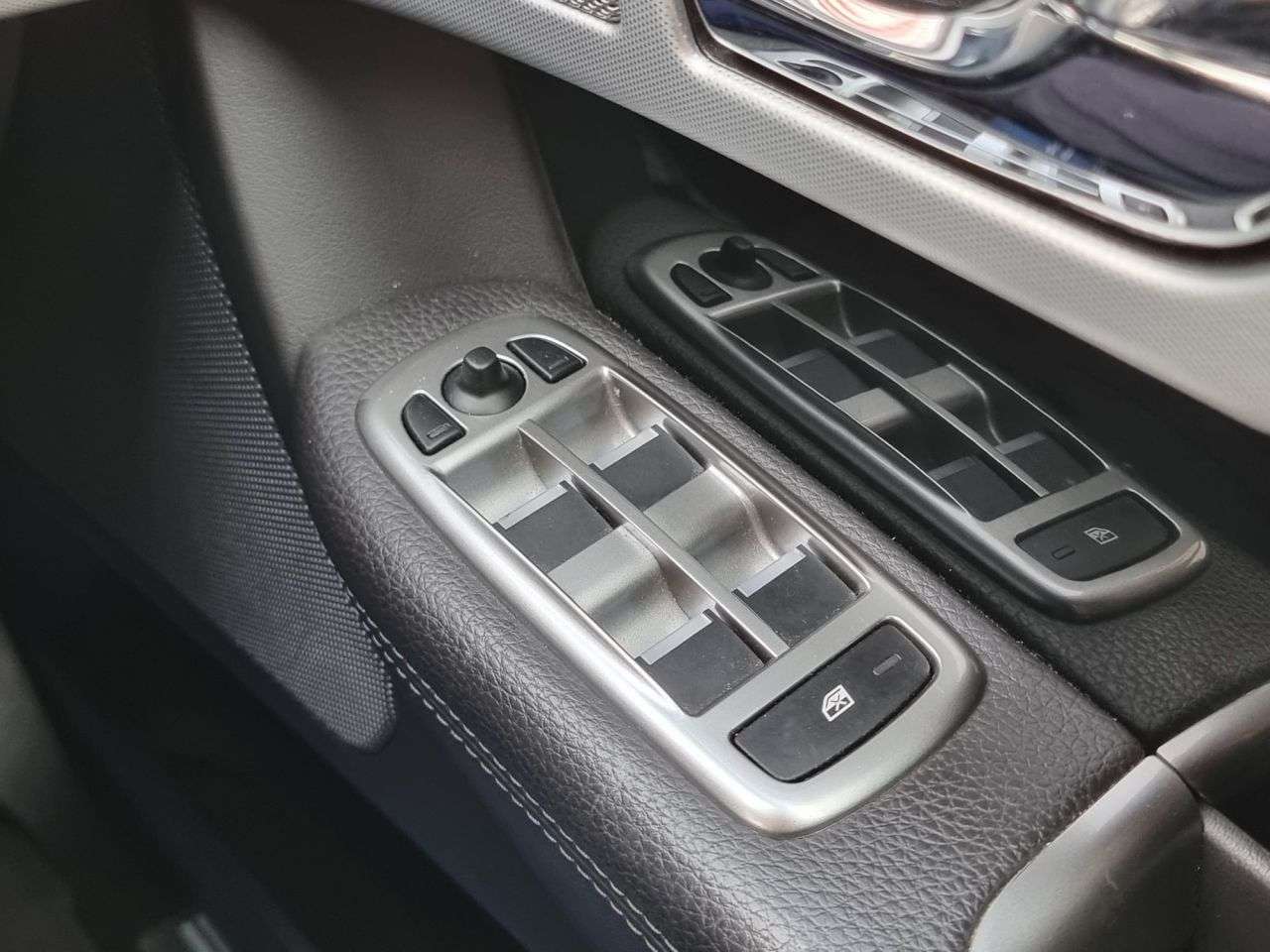 2014 JAGUAR XF 2014 JAGUAR XF