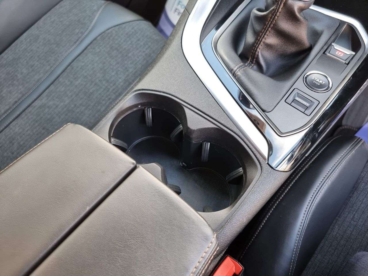 2018 PEUGEOT 3008 2018 PEUGEOT 3008