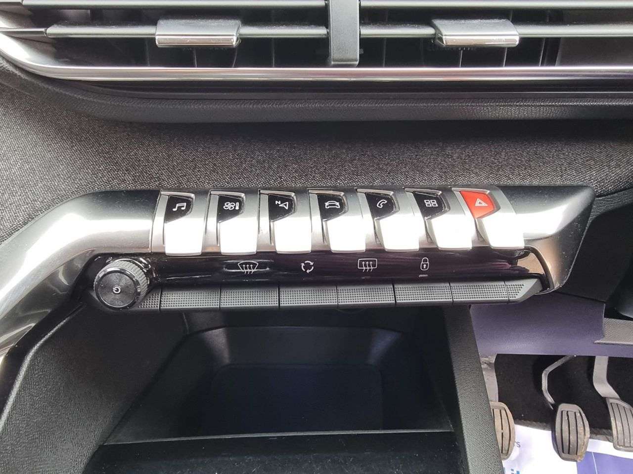 2018 PEUGEOT 3008 2018 PEUGEOT 3008