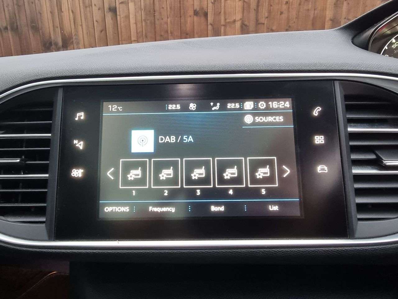 2017 PEUGEOT 308 SW 2017 PEUGEOT 308 SW