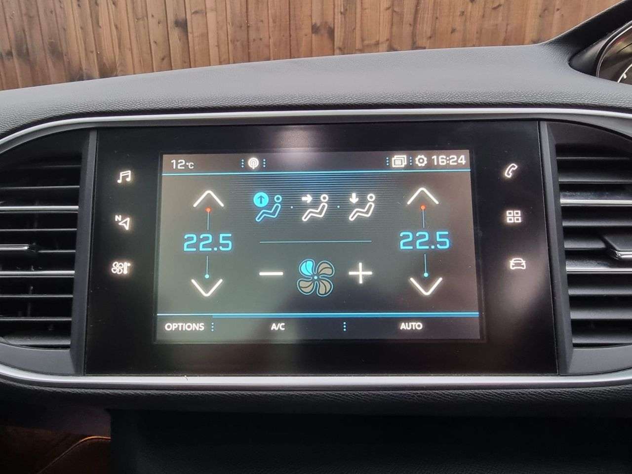 2017 PEUGEOT 308 SW 2017 PEUGEOT 308 SW