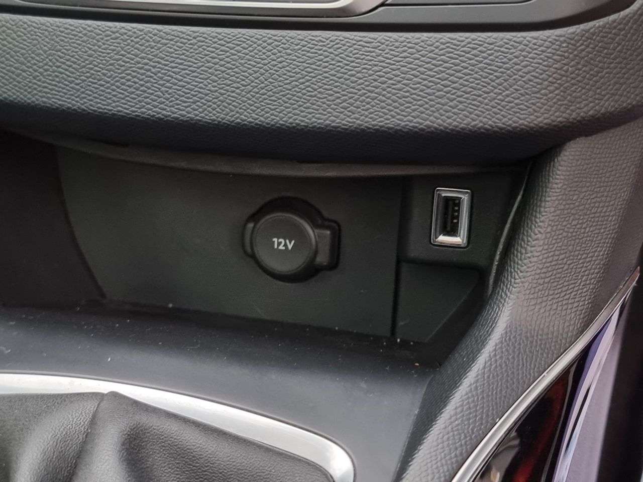 2017 PEUGEOT 308 SW 2017 PEUGEOT 308 SW