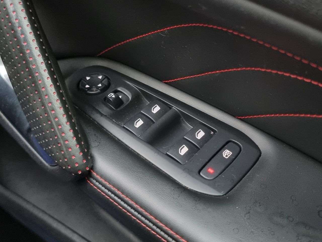 2017 PEUGEOT 308 SW 2017 PEUGEOT 308 SW