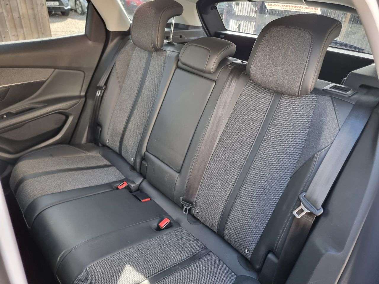 2020 PEUGEOT 3008 2020 PEUGEOT 3008