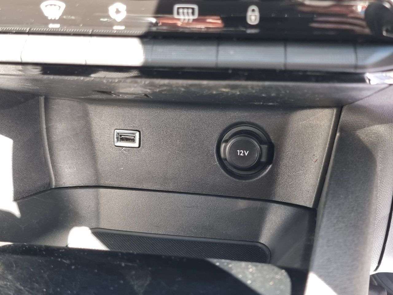 2020 PEUGEOT 3008 2020 PEUGEOT 3008